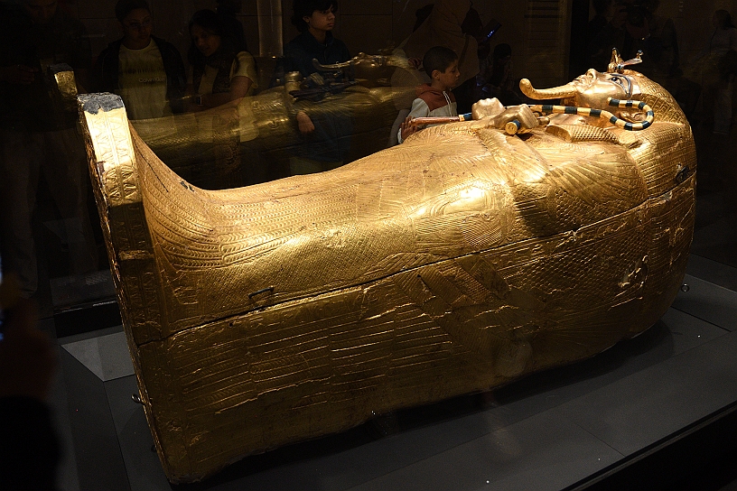 83 MAK_7149.jpg - Infine il sarcofago d'oro che conteneva la mummia del faraone Tutankhamon.